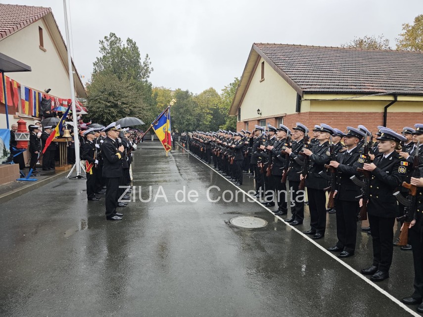 live video foto moment solemn la constanta peste o suta de elevi ai scolii de maistri militari ai fortelor live video foto moment solemn la constanta peste o suta de elevi ai scolii de maistri militari ai fortelor
