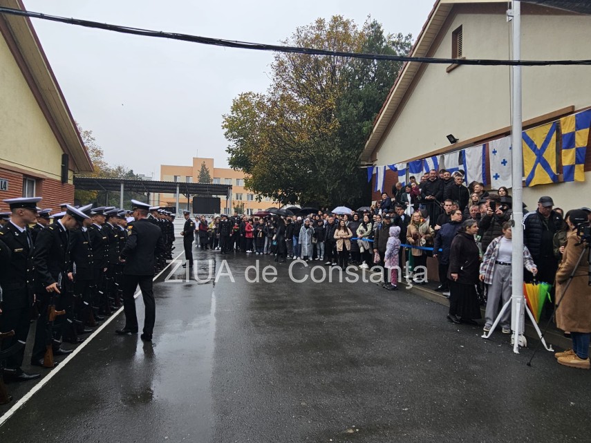 live video foto moment solemn la constanta peste o suta de elevi ai scolii de maistri militari ai fortelor live video foto moment solemn la constanta peste o suta de elevi ai scolii de maistri militari ai fortelor