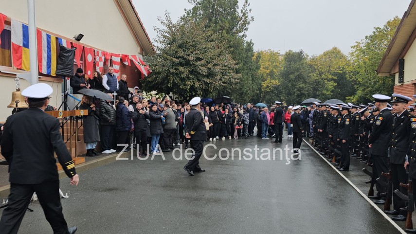 live video foto moment solemn la constanta peste o suta de elevi ai scolii de maistri militari ai fortelor live video foto moment solemn la constanta peste o suta de elevi ai scolii de maistri militari ai fortelor