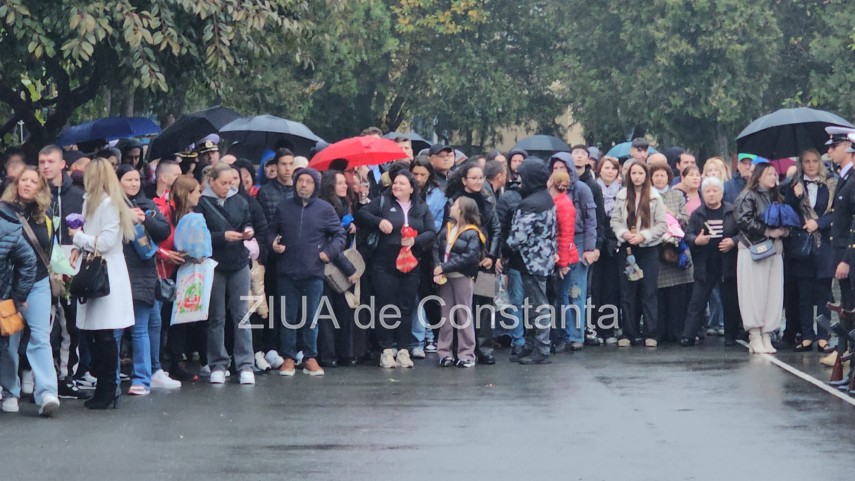 live video foto moment solemn la constanta peste o suta de elevi ai scolii de maistri militari ai fortelor live video foto moment solemn la constanta peste o suta de elevi ai scolii de maistri militari ai fortelor