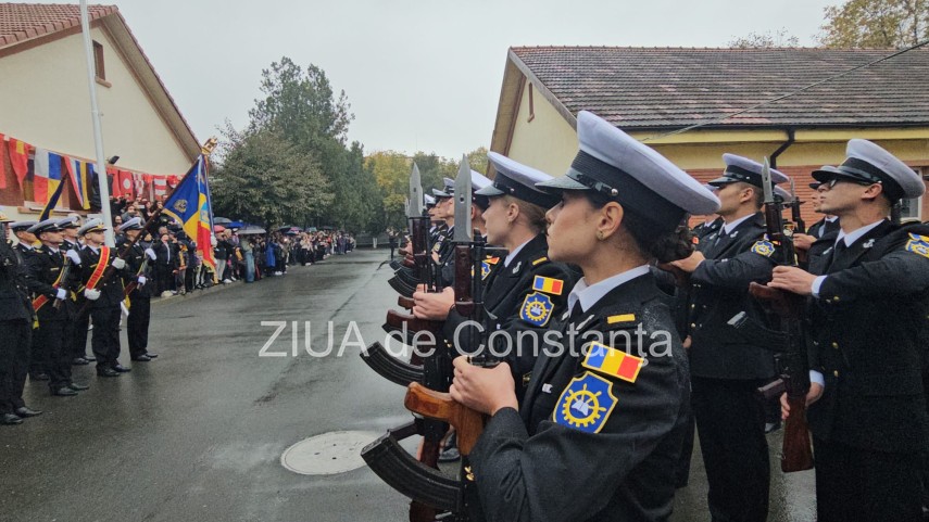 live video foto moment solemn la constanta peste o suta de elevi ai scolii de maistri militari ai fortelor live video foto moment solemn la constanta peste o suta de elevi ai scolii de maistri militari ai fortelor