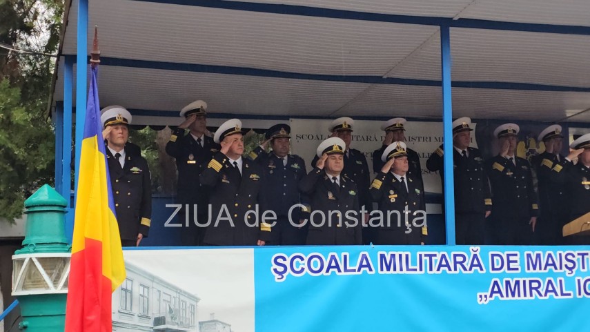 live video foto moment solemn la constanta peste o suta de elevi ai scolii de maistri militari ai fortelor live video foto moment solemn la constanta peste o suta de elevi ai scolii de maistri militari ai fortelor
