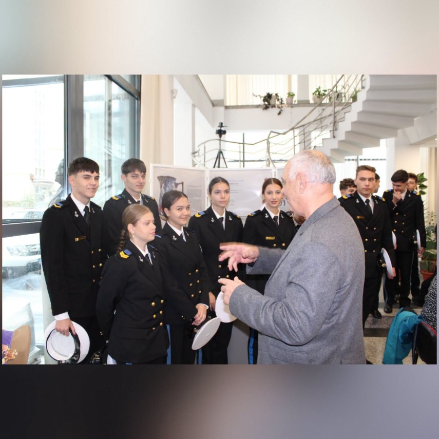 foto istoria marinei romane redata in culori elevii colegiului militar alexandru ioan cuza constata la foto istoria marinei romane redata in culori elevii colegiului militar alexandru ioan cuza constata la