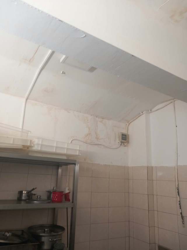 foto video amenzi de peste 1 24 milioane de lei aplicate de cjpc constanta un fast food inchis temporar foto video amenzi de peste 1 24 milioane de lei aplicate de cjpc constanta un fast food inchis temporar