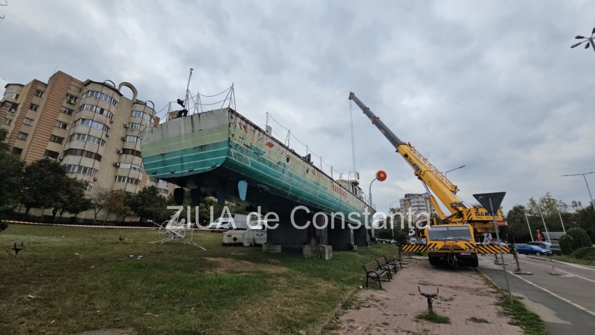 foto video a inceput demolarea ultimului vaporas din constanta simbolul de la intrarea in oras dispare foto video a inceput demolarea ultimului vaporas din constanta simbolul de la intrarea in oras dispare
