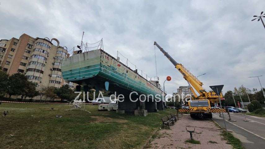 foto video a inceput demolarea ultimului vaporas din constanta simbolul de la intrarea in oras dispare foto video a inceput demolarea ultimului vaporas din constanta simbolul de la intrarea in oras dispare
