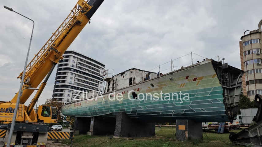 foto video a inceput demolarea ultimului vaporas din constanta simbolul de la intrarea in oras dispare foto video a inceput demolarea ultimului vaporas din constanta simbolul de la intrarea in oras dispare