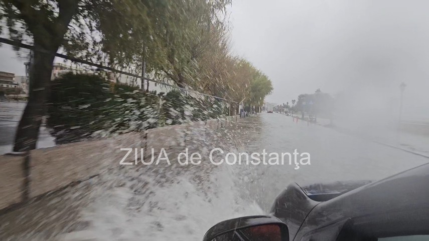 foto video ploaie torentiala la constanta judetul se afla sub cod galben de precipitatii 958236 foto video ploaie torentiala la constanta judetul se afla sub cod galben de precipitatii 958236