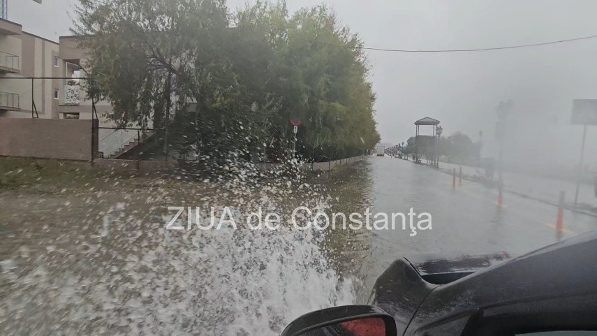 foto video ploaie torentiala la constanta judetul se afla sub cod galben de precipitatii 958236 foto video ploaie torentiala la constanta judetul se afla sub cod galben de precipitatii 958236