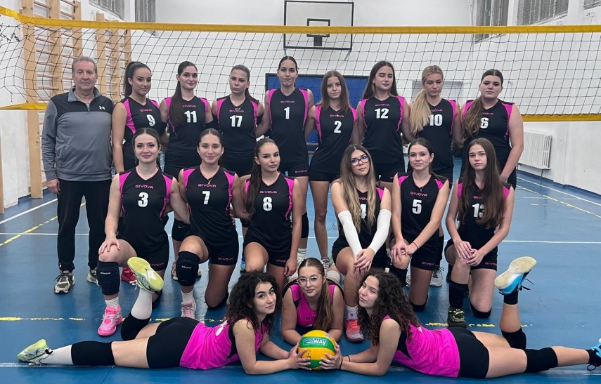 volei fetele de la cs laguna bp hasdeu constanta pe locul doi dupa primul turneu din campionatul national volei fetele de la cs laguna bp hasdeu constanta pe locul doi dupa primul turneu din campionatul national
