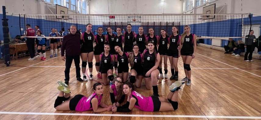 volei fetele de la cs laguna bp hasdeu constanta pe locul doi dupa primul turneu din campionatul national volei fetele de la cs laguna bp hasdeu constanta pe locul doi dupa primul turneu din campionatul national
