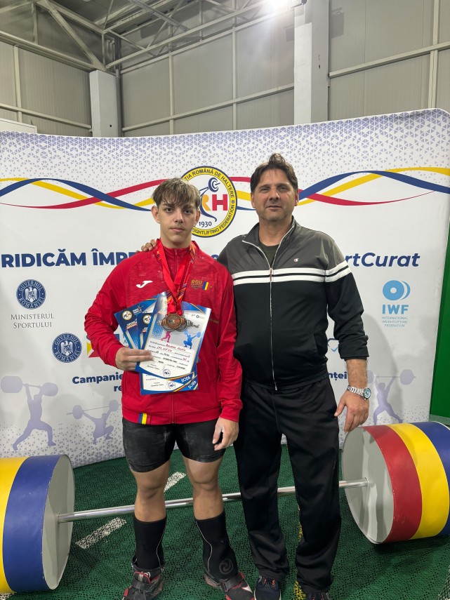lps nicolae rotaru constanta halterofilii florin bulgaru si david manea pe podium la nationalele de tineret lps nicolae rotaru constanta halterofilii florin bulgaru si david manea pe podium la nationalele de tineret
