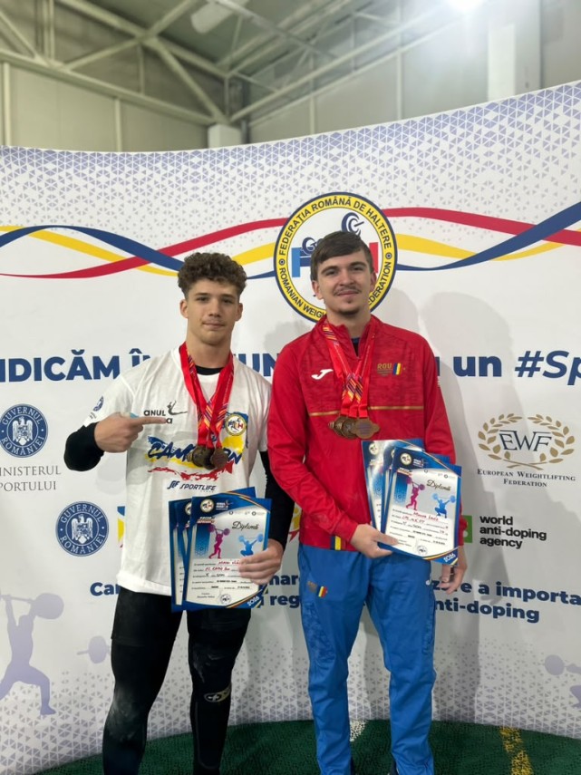 lps nicolae rotaru constanta halterofilii florin bulgaru si david manea pe podium la nationalele de tineret lps nicolae rotaru constanta halterofilii florin bulgaru si david manea pe podium la nationalele de tineret