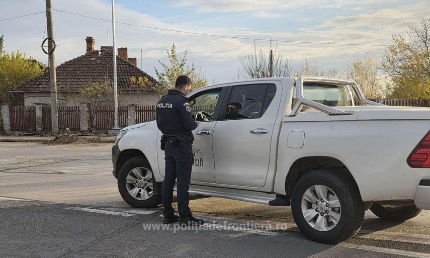 foto controale la granita cu ungaria aproximativ 600 de persoane verificate amenzi de 4 000 de lei si foto controale la granita cu ungaria aproximativ 600 de persoane verificate amenzi de 4 000 de lei si