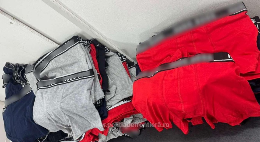 foto peste 2 600 de produse susceptibile a fi contrafacute in valoare de peste 400 000 de lei descoperite foto peste 2 600 de produse susceptibile a fi contrafacute in valoare de peste 400 000 de lei descoperite